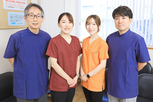 内田裕院長、内田朋寛先生、古屋英里香先生 内田歯科医院6