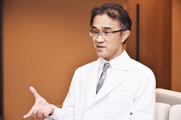 太田健介理事長 医療法人ＬＩＧＡＲＥ血液内科太田クリニック・心斎橋6