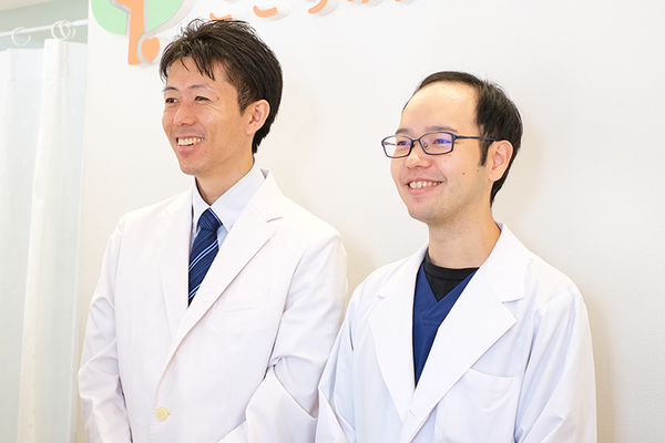 柳原孝章院長、大坪俊介副院長 ひとやすみこころのクリニック姪浜院6