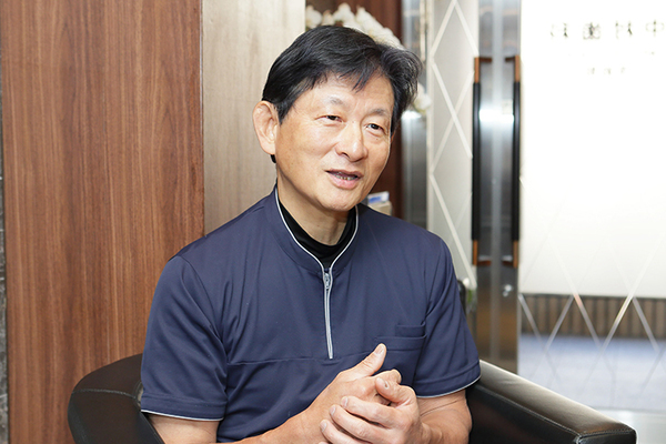 中村真一院長 中村歯科医院6