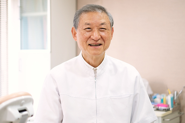 柳時悦院長 日本橋りゅうデンタルクリニック6