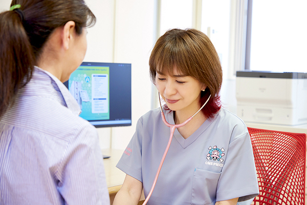 村井由佳院長 Mキッズクリニック6