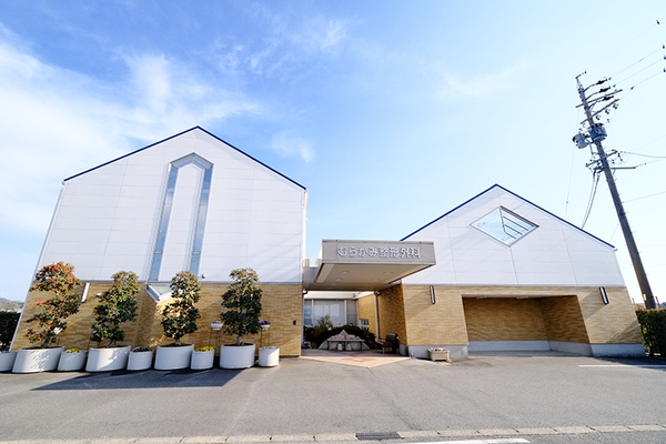 村上英喜院長、宇野遥副院長 むらかみ整形外科6