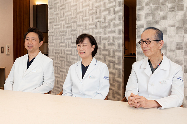 藤田善史院長、中茎敏明副院長、下江千恵美副院長 藤田眼科6