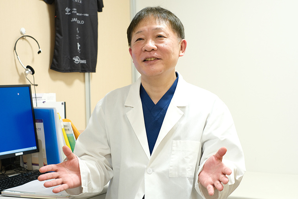 明石哲郎院長 ラピスクリニック天神6