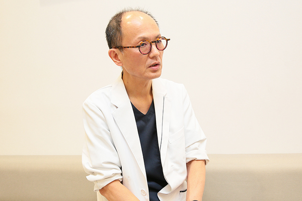 栗本拓治院長 くりもと眼科6
