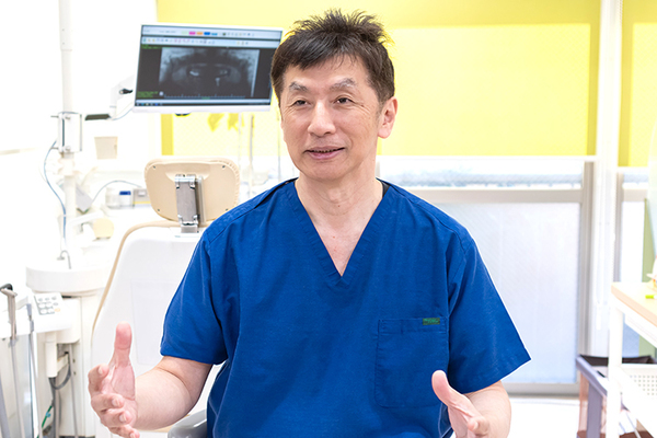 小山安徳先生 パラシオン歯科医院6