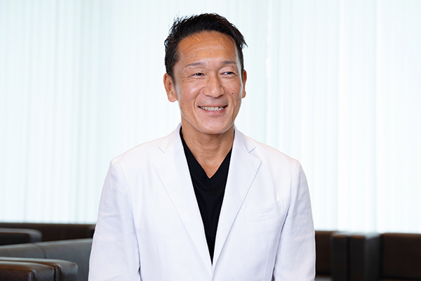 米田　稔院長 愛知とうぶクリニック6