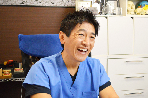 越前谷澄典理事長 スマイルオフィスデンタルクリニック西野6
