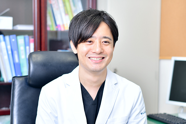 緒方文大院長 愛和クリニック6