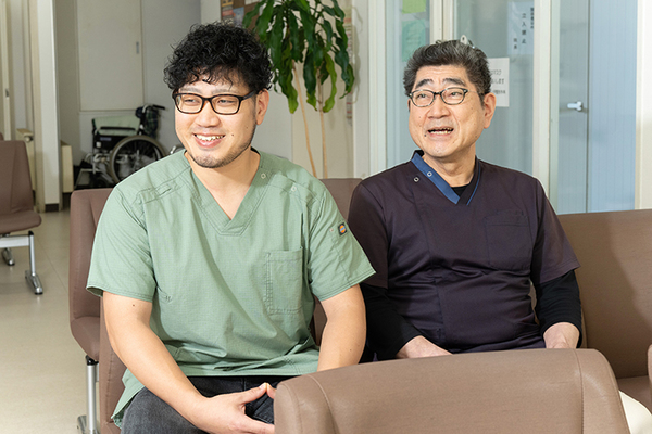上甲裕継院長、上甲謙亮副院長 上甲内科整形外科6