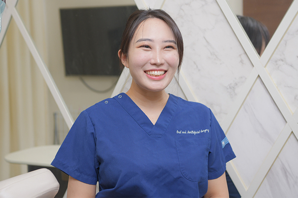 御子柴佑梨院長 ハミール東京デンタルオフィス6