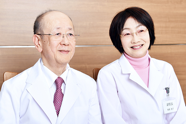 保倉透院長、保倉恵子副院長 保倉眼科6