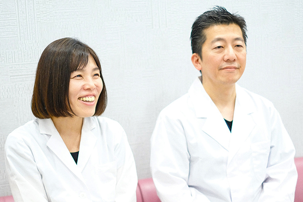 田坂佳名子院長、田坂定輝先生 田坂皮フ科クリニック6
