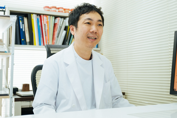 柄優至院長 つか矯正歯科6