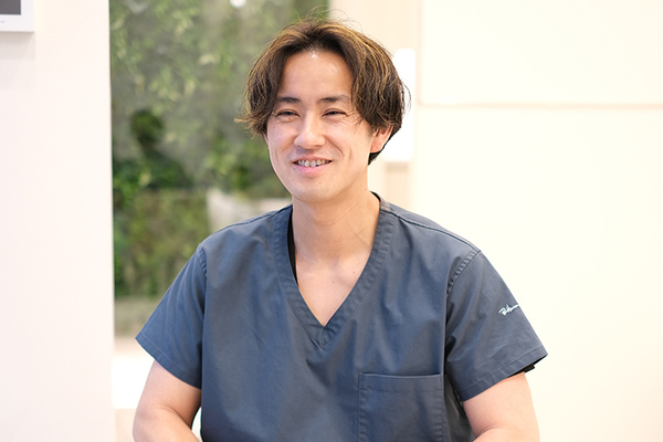 藤本徹生院長 ふじもと歯科クリニック相模大野6