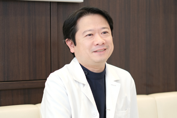 新井千博院長 はんだ矯正歯科6