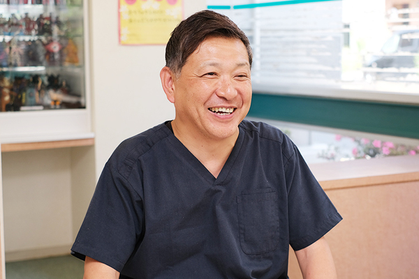 岸秀穂院長 岸デンタルクリニック6