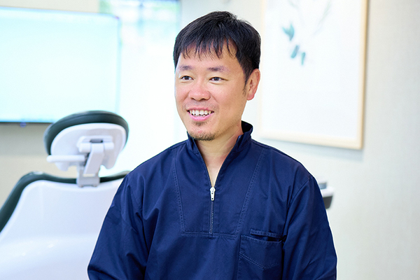 秋川泰三院長 こどもおとな歯科 藤が丘6