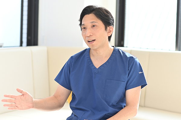 本庄友行院長、山東功佳先生 本庄医院6