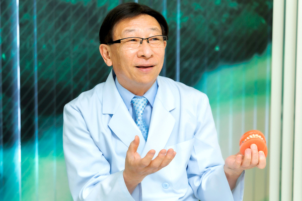 根来武史院長 TF栄矯正歯科クリニック6