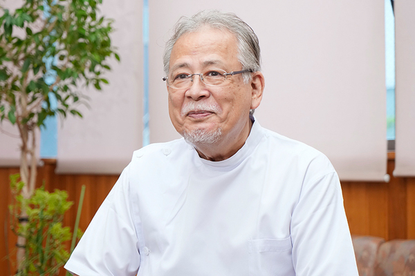 秋丸大理院長 回生医院 6