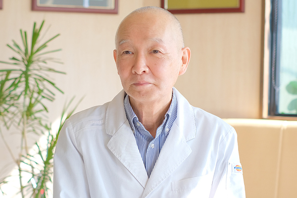 堀田哲史院長 堀田歯科6