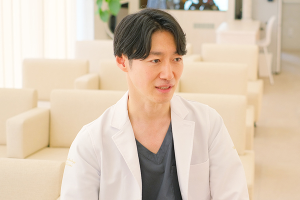 宇佐美欽通院長 ソワンアイクリニック6