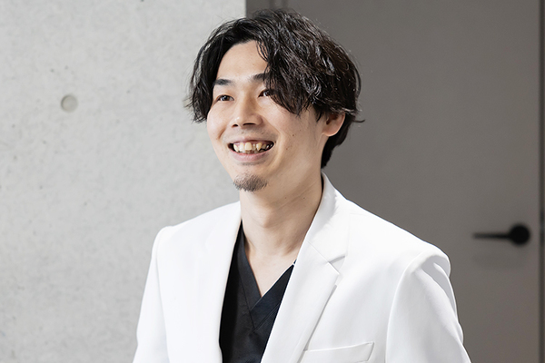 坂野文彦院長 CLINICNo7名古屋伏見6