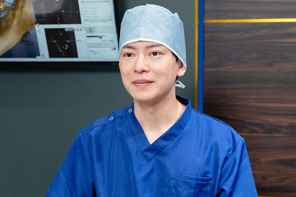 野村知史副院長 AKAZA DENTAL CLINIC6