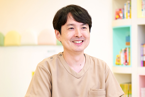 尾崎優介院長 ゆうゆうこどもアレルギークリニック6