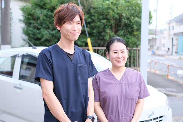 竹之内菜菜院長、小澤寛史さん あだち在宅クリニック6