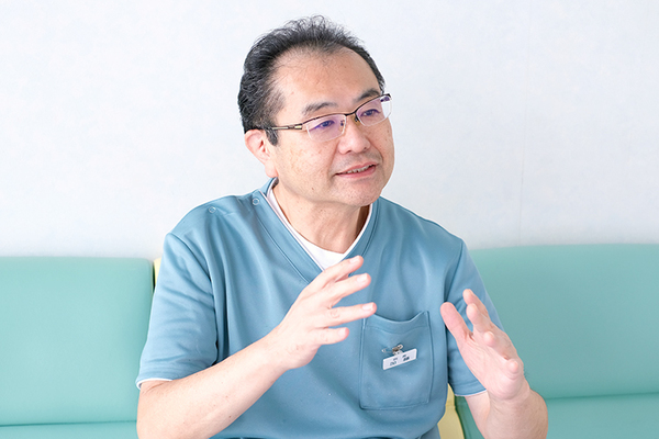 加藤裕介院長 にっさい歯科6