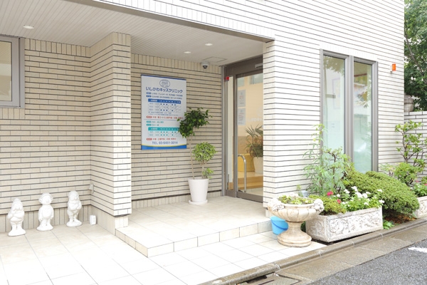 上町駅から徒歩3分。男の子と女の子のロゴのマークのクリニック 21686 ma 1 1449135837