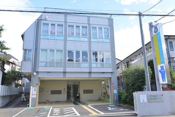 地下1階から地上3階まで、子どもとその親を総合的にサポートする施設 11838 ma 1 1450082983