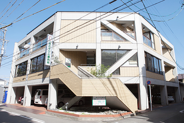 尾張一宮駅から歩いてすぐの場所にある「一宮むすび心療内科」 20180418 1