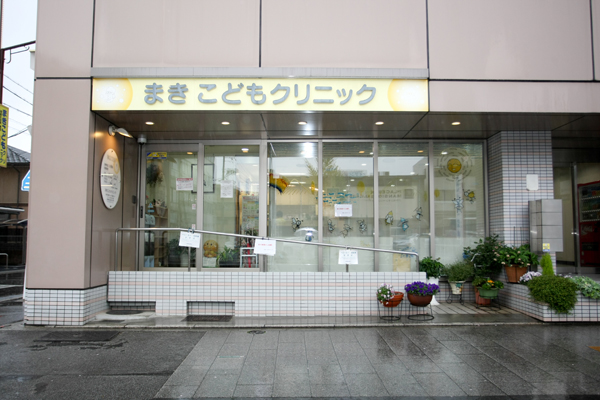 瑞穂区役所駅から徒歩2分。瑞穂通り沿いにあり交通至便 Cs1