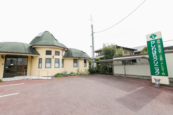 春日井市柏原町。漢方治療を求める患者が日々相談に訪れる C 1