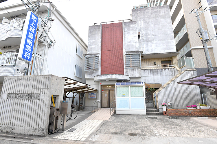 阪上耳鼻咽喉科 茨木市 JR京都線・茨木駅東口から徒歩3分