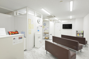ひろしま下肢静脈瘤クリニック 広島市南区 広島駅からほど近い「ひろしま下肢静脈瘤クリニック」