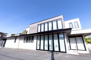 ながお内科クリニック 長久手市 リニモ長久手古戦場駅から徒歩2分、ショッピングモールに隣接