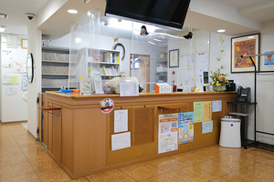 耳鼻咽喉科森医院 横須賀市 横須賀中央駅から徒歩6分。地域に根づいたクリニック