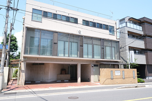 上田歯科医院 市川市 JR中央・総武線下総中山駅から徒歩5分の立地