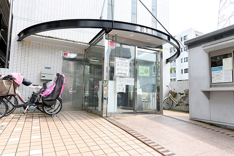 滝澤眼科 市川市 行徳駅から徒歩5分、住宅地近くに位置する