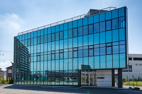 RERA DENTAL CLINIC 流山市 ビルの2階にある、バリアフリーのクリニック