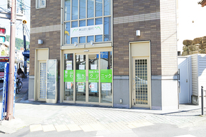 東山かわぐちクリニック 京都市東山区 馬町交差点、東南の角に位置する