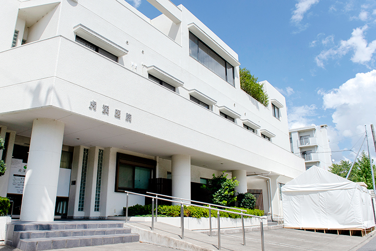虎溪医院 草加市 獨協大学駅から車で12分ほど。駐車場も完備