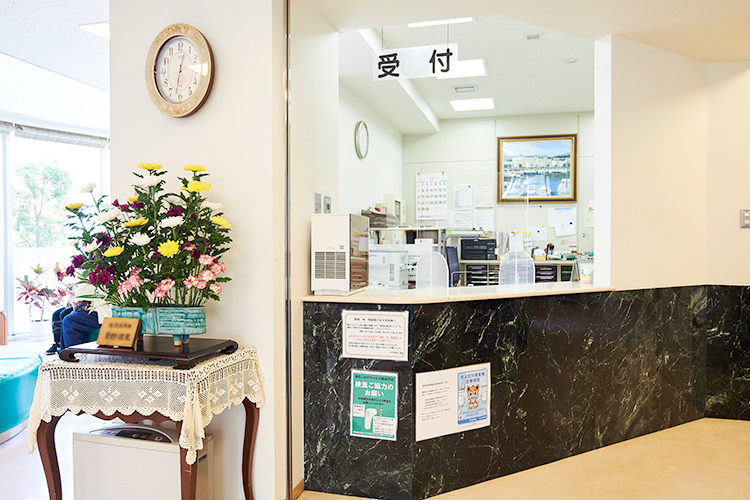 いずみ医院 横浜市港南区 上永谷駅から徒歩5分。長年地域を診てきた医院が2代目へ継承