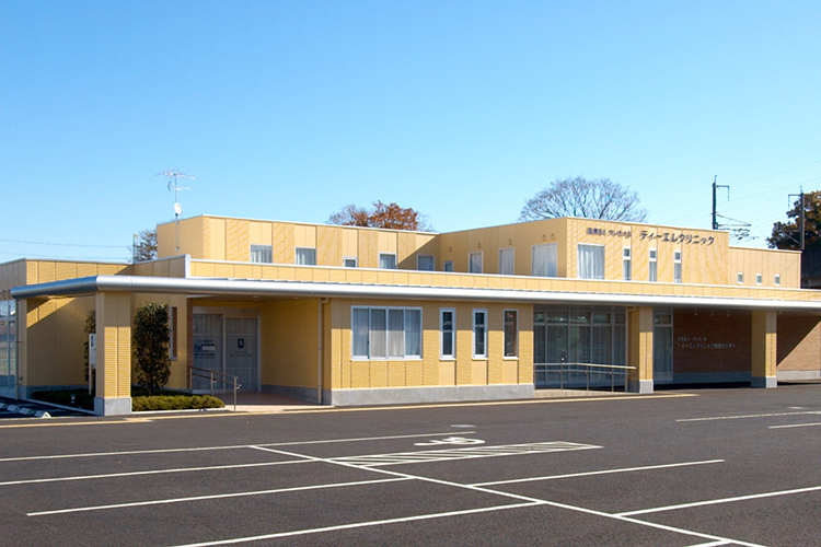 ティーエムクリニック 熊谷市 JR高崎線籠原駅より車で5分ほど。広々とした駐車場を完備