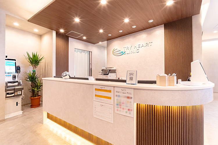 トライハートクリニック中野 中野区 中野駅から徒歩30秒の位置にある